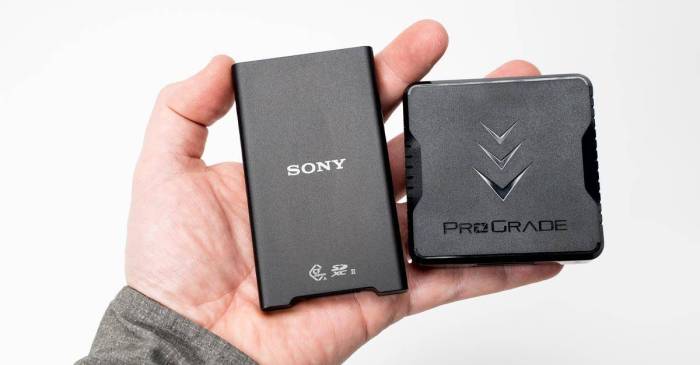 Find the Best CFexpress Card Reader for Your Needs